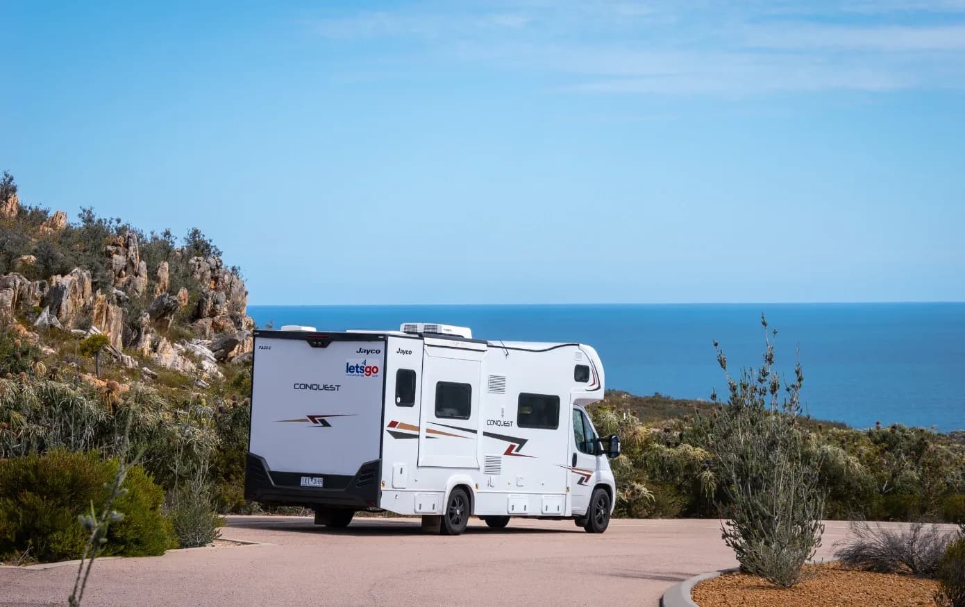 Let's Go Motorhomes in Australien - Alle Jayco Fahrzeuge mit Dusche&WC, vom 2ST Modell bis zum großen Wohnmobil, mit durchdachten Ausbauten