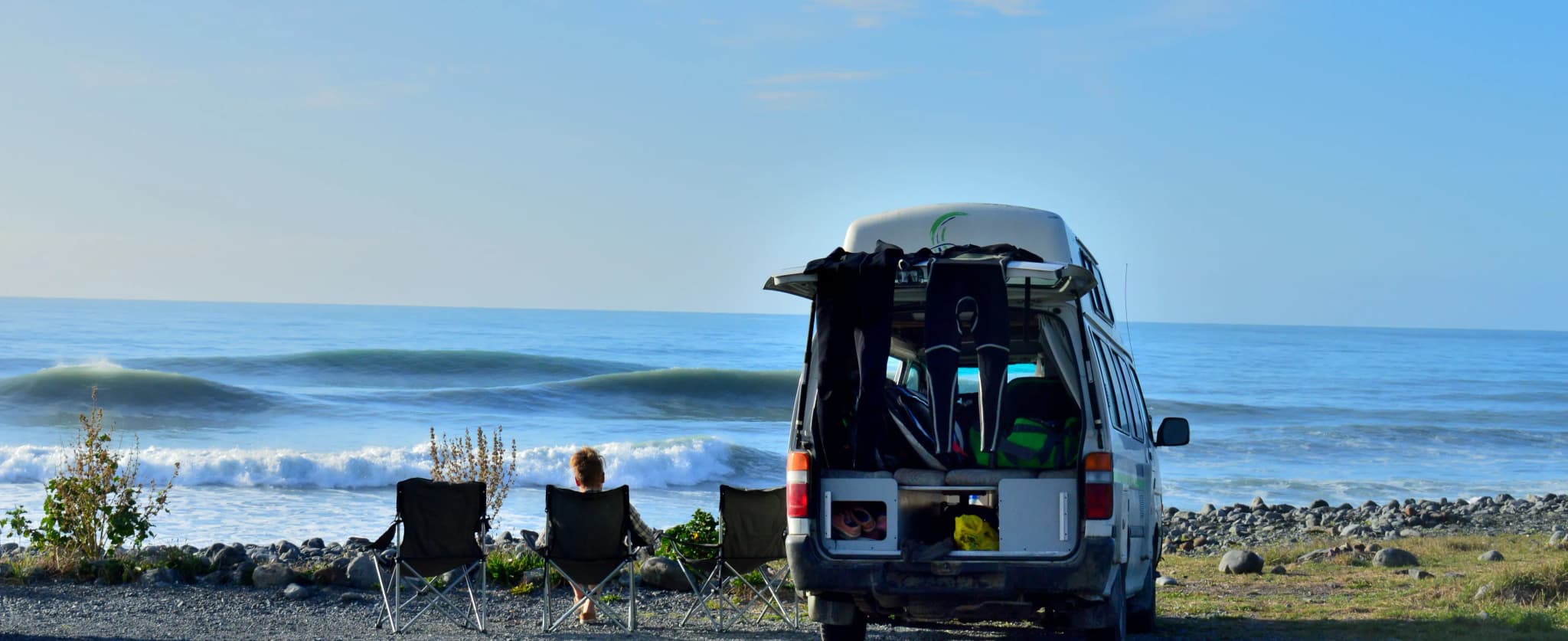 Surfen in Ahipara – Surferort und südlicher Beginn des Ninety Mile Beach.