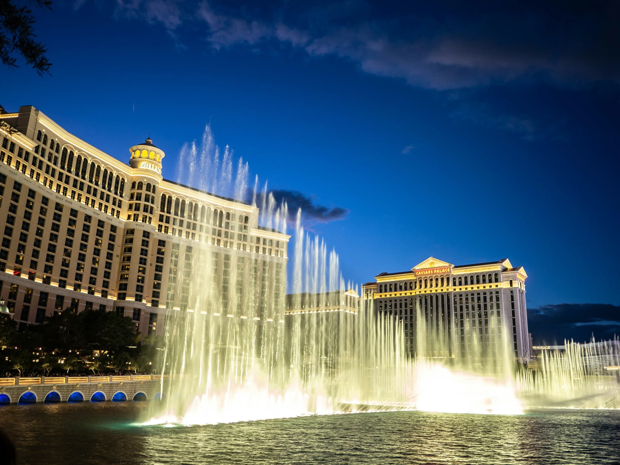 Bellagio & Bellagio Fountains