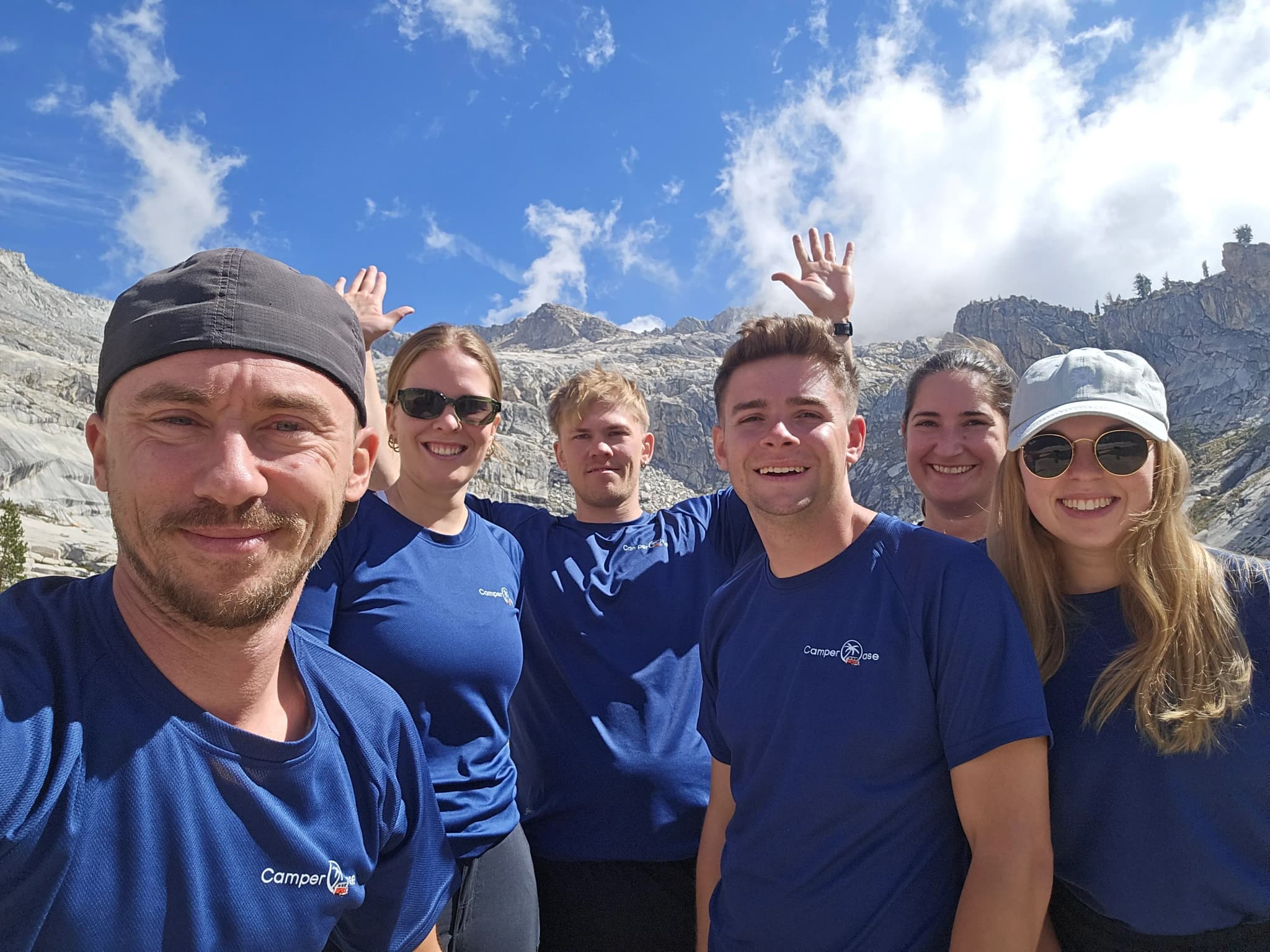 CamperOase Team im Sequoia National Park