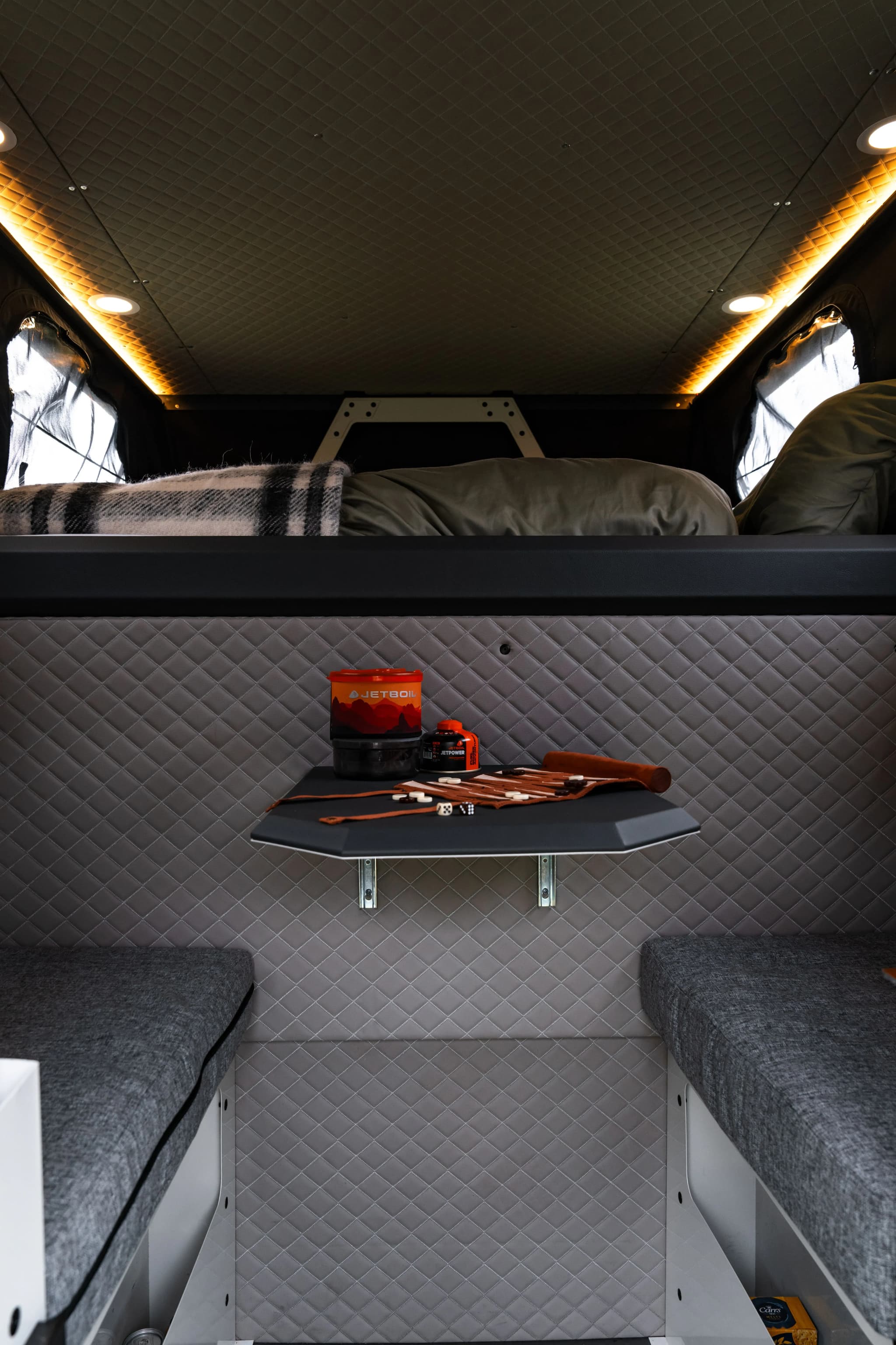 4x4 allrad camper island 2 personen Sitzecke