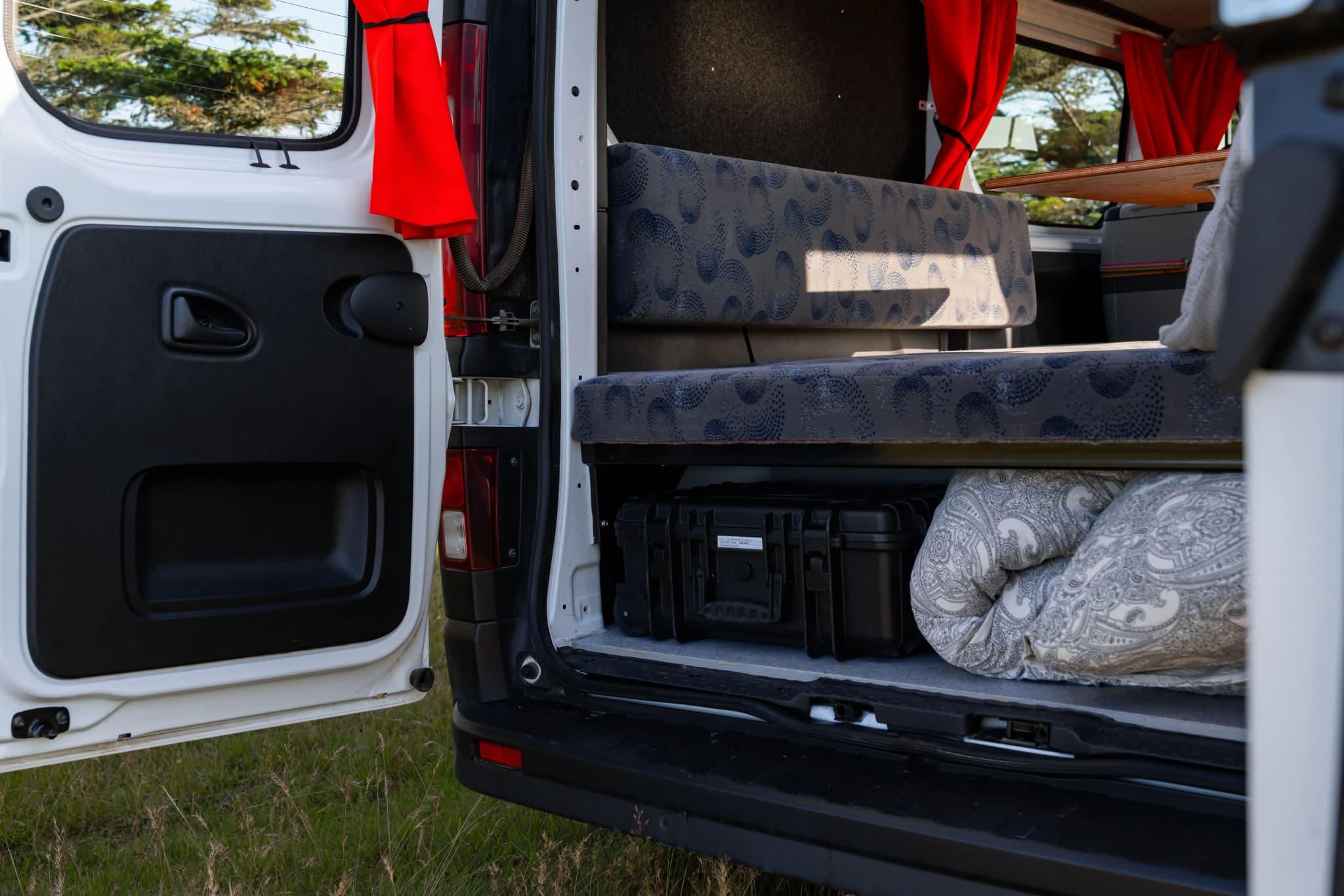 Go Camper ICELAND 2-pax Stauraum