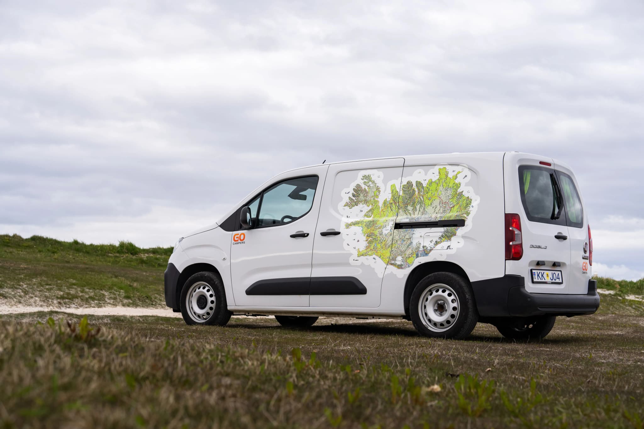 Go Camper ICELAND 2-pax Seitenansicht