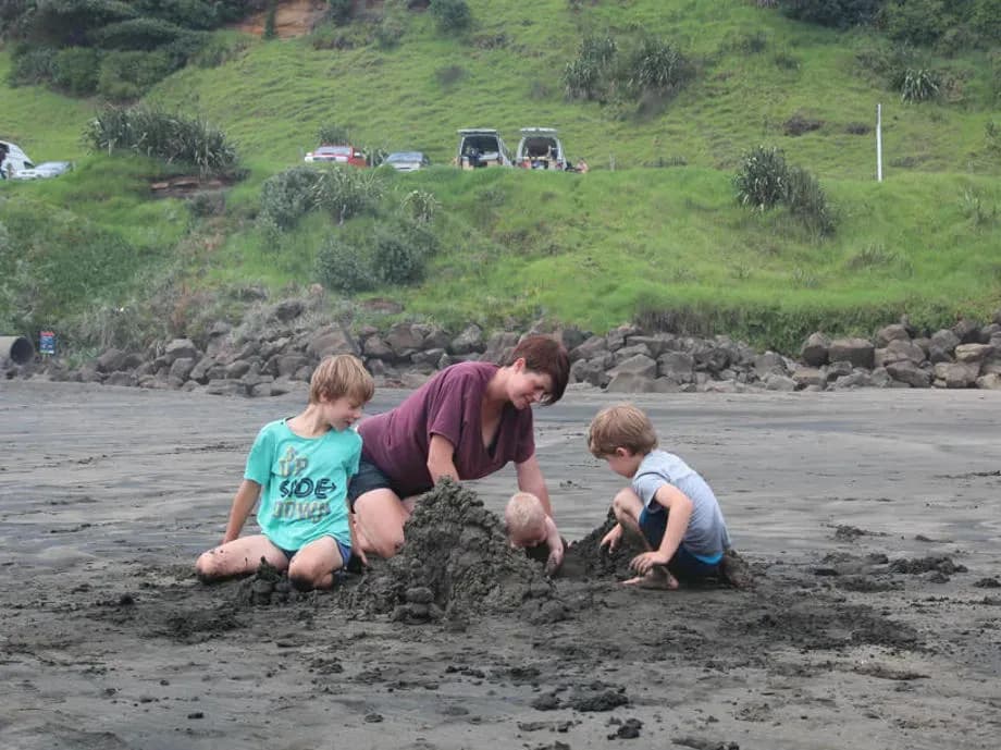 Bei einer Campertour 2018 konnten wir unseren Kindern Neuseeland zeigen - eine Erfahrung, die bis heute nachwirkt.