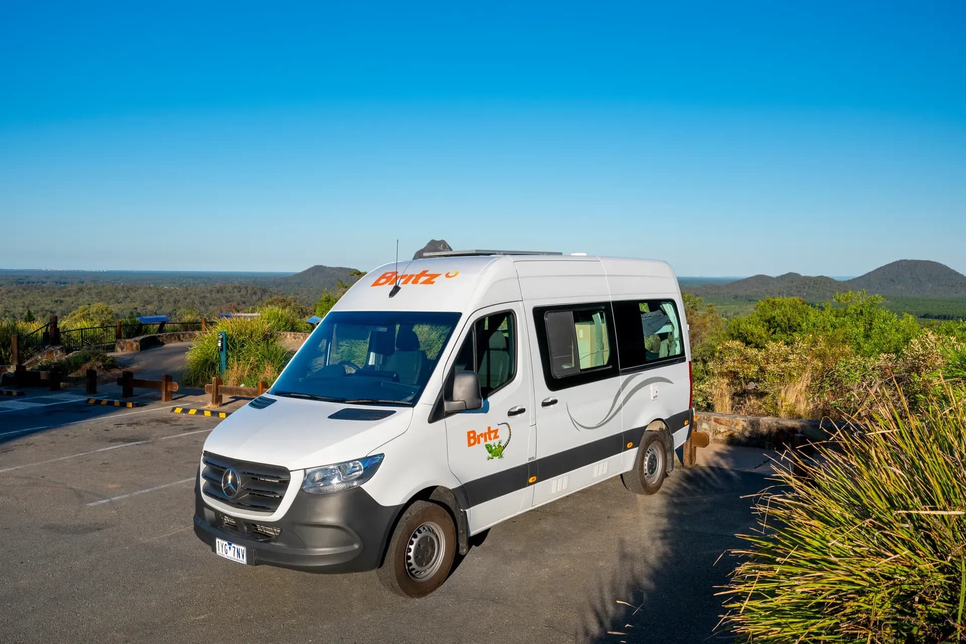 Australien, Britz Rentals, Voyager, Abschluss, 4 Personen Campervan günstig mieten über CamperOase