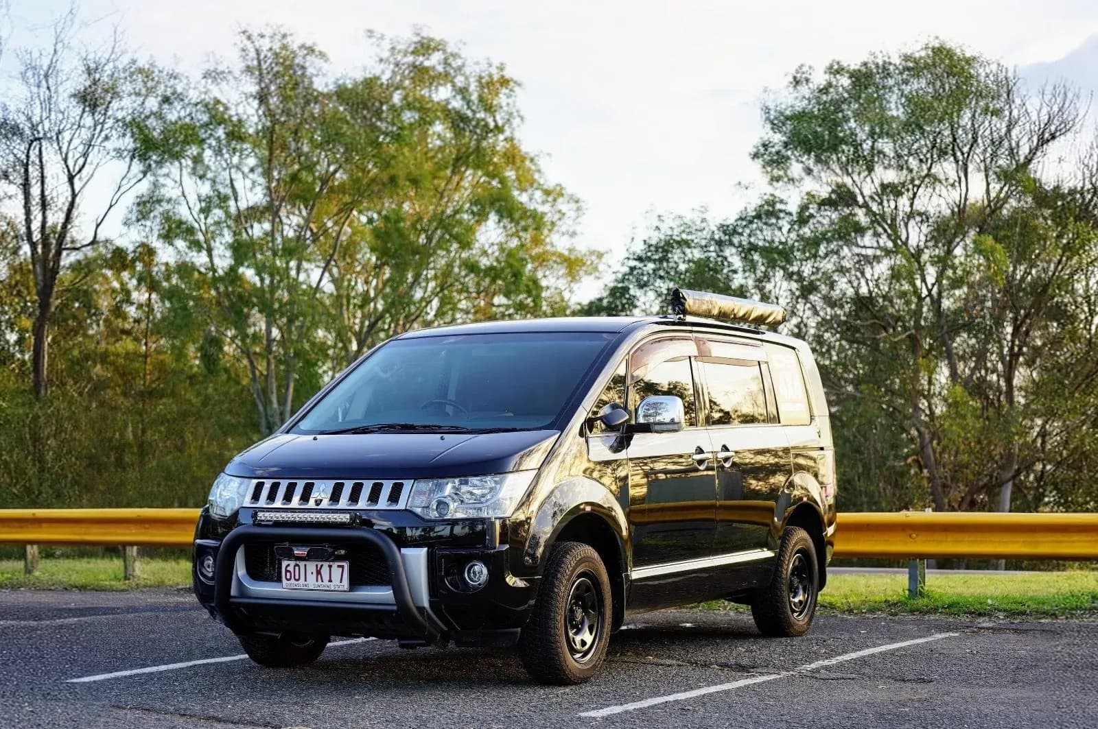 Australien, Campervan Village, D5 4X4 Adventure Camper, seitlich modell