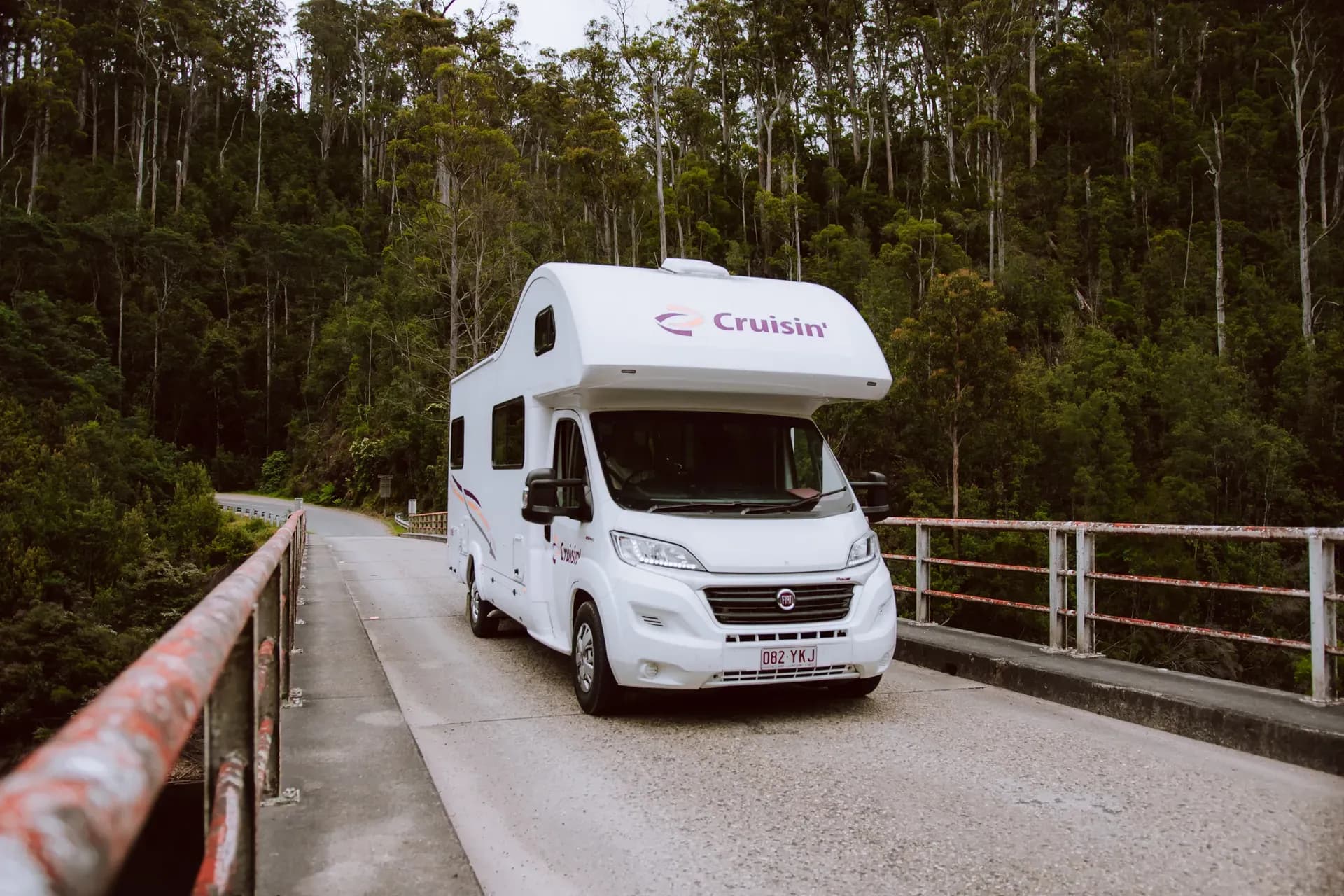 Australien, Cruisin Motorhomes, Discovery 6 Berth, Frontansicht