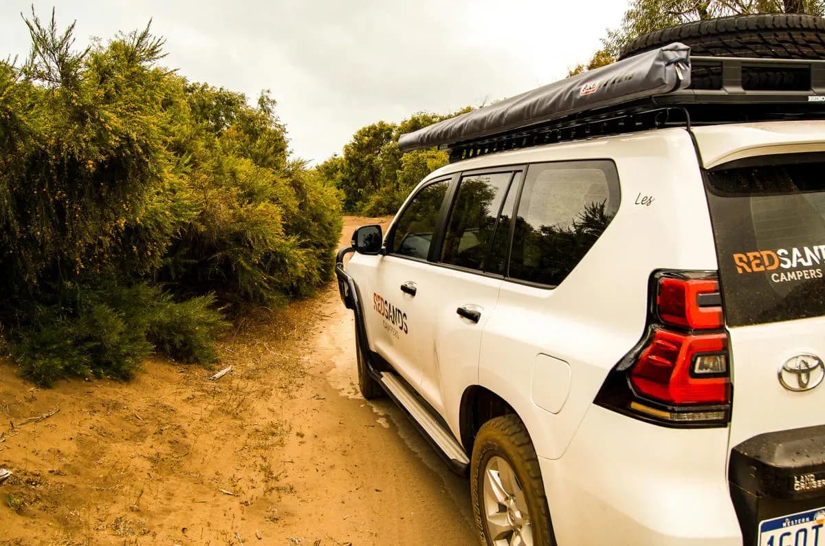 Toyota Landcruiser Prado 4WD mieten, Allradcamper Australien mieten, Mietwagen 4x4 Australien, Markise
