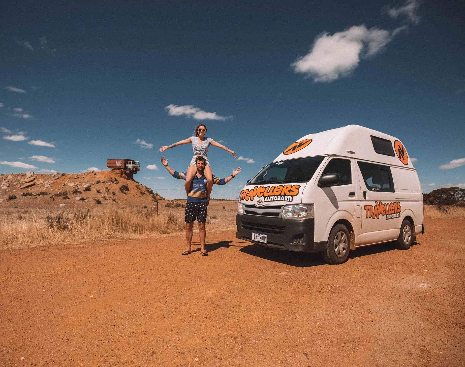 Kuga Hitop Campervan für 2 Personen von Travellers Autobarn mieten in Australien
