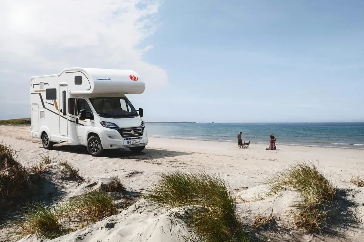 Miete das DRM F1 Family Traveller premium Wohnmobil für kleine Familien in Deutschland