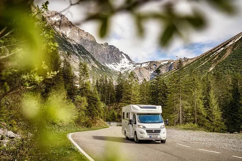 Den K1 Classic Traveller von DRM für 3 Personen in Deutschland günstig mieten über CamperOase.