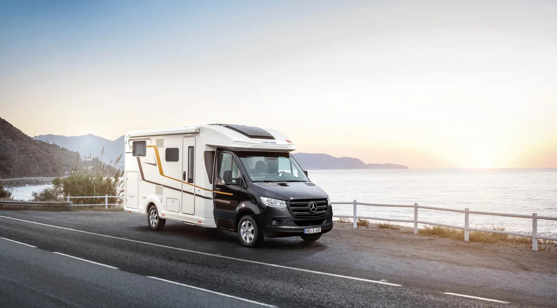 Den K4E Classic Star Edition von DRM für 4 Personen in Deutschland günstig mieten über CamperOase.