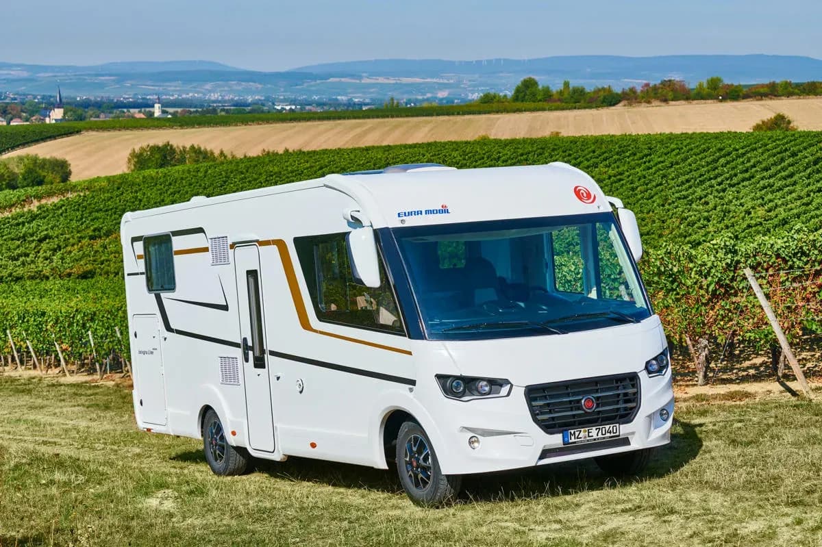 DRM L2 Comfort Luxury mieten, Premium Wohnmobil Deutschland, 4 Reisende