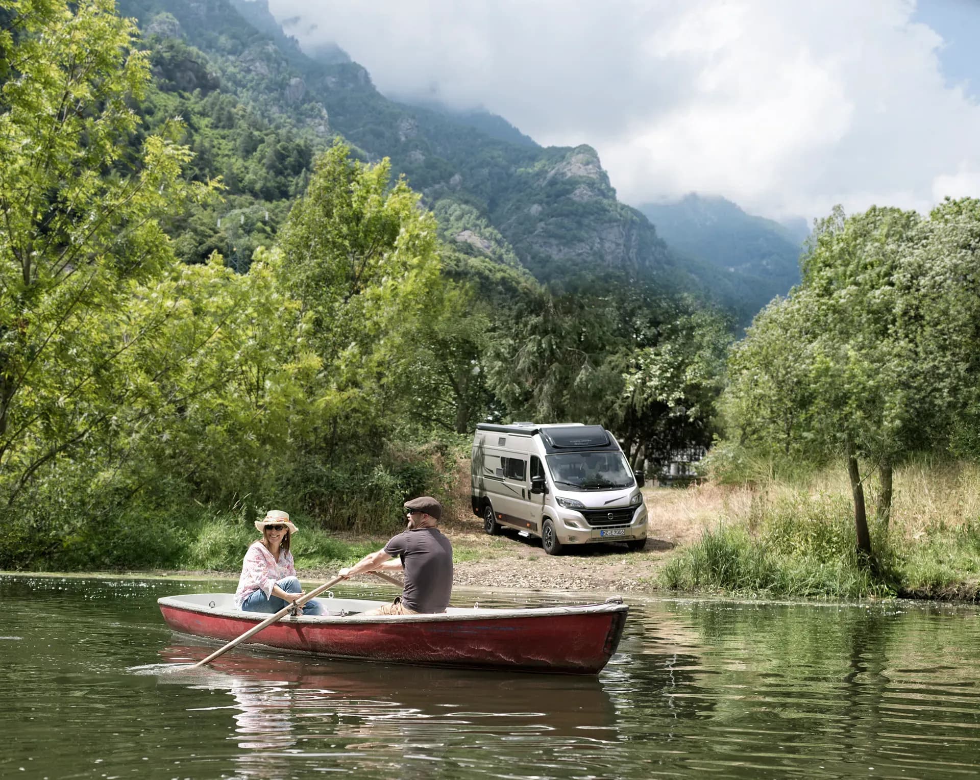 Den V3 Compact Tourer von DRM für 2 Personen in Deutschland günstig mieten über CamperOase.
