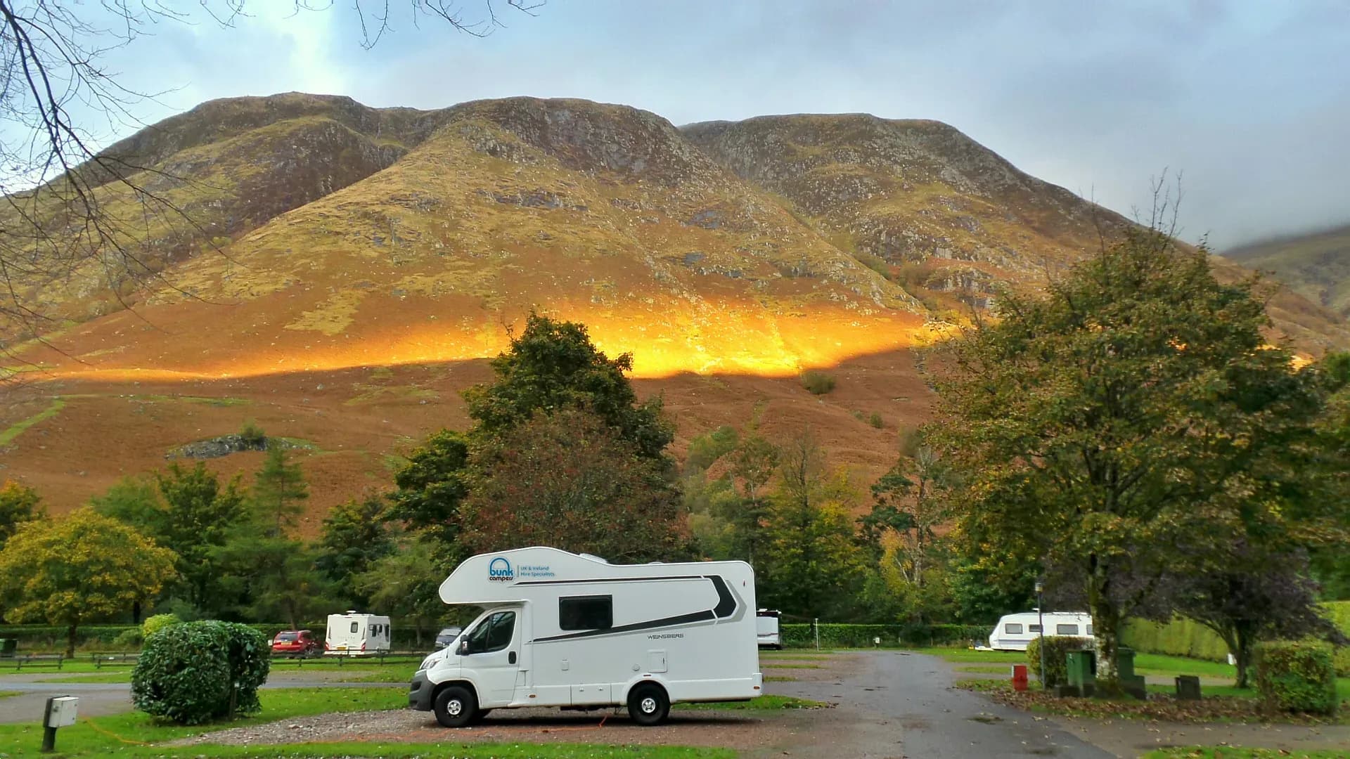 Grande 6 Bett Wohnmobil Bunk Campers preiswer mieten, für 6 Personen, Irland, Schottland, England