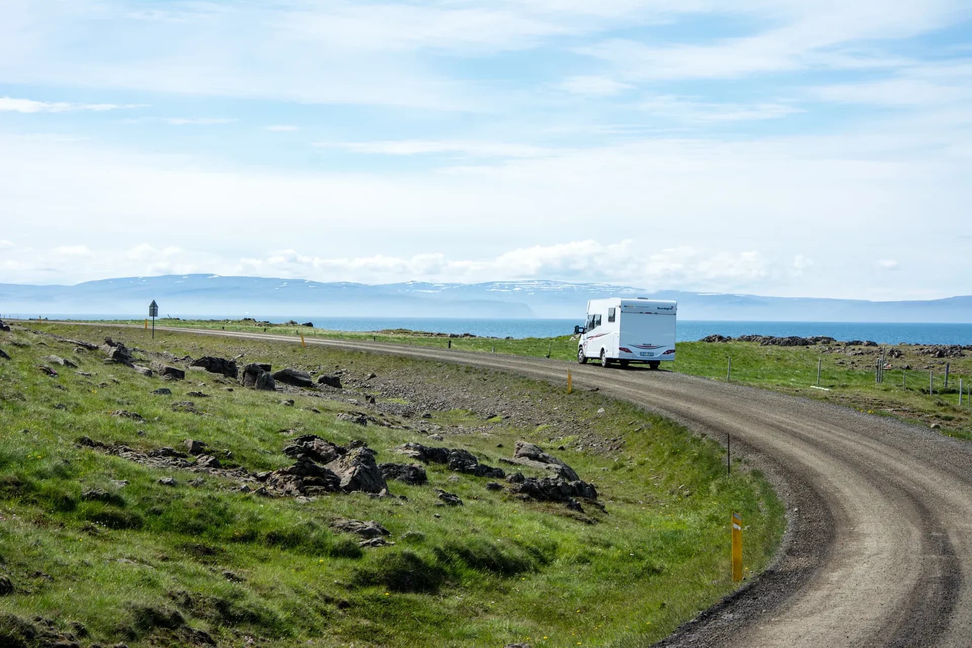 McRent Compact Plus in Island