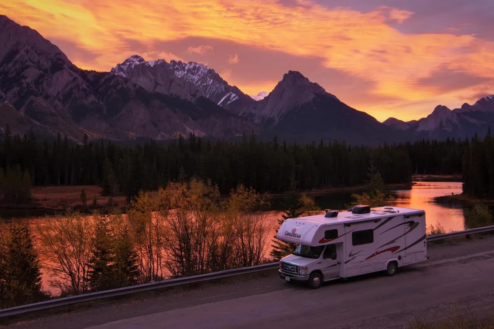 Kanada, CanaDream, Saver 6, Wohnmobile in Kanada für sechs Personen günstig mieten mit CamperOase