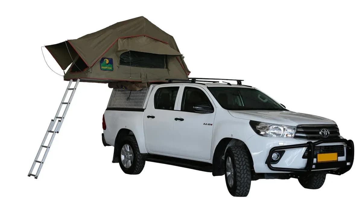 Namibia, Asco Car Hire, Budget VJJ Hilux DC 2.8TD, Dachzelt