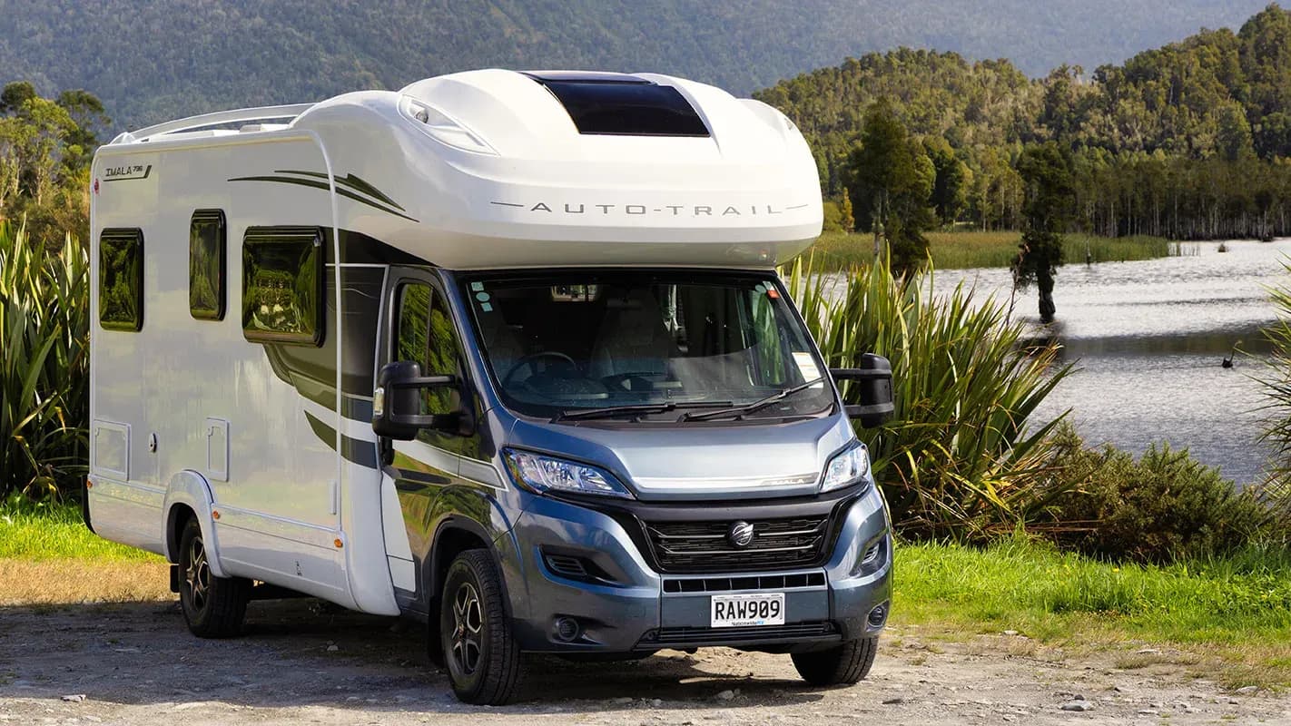 Neuseeland, Discover NZ Motorhome Rentals Ltd, 6 Berth Deluxe, günstig mieten