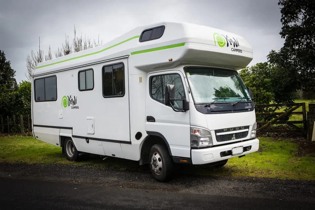 7 Bett Wohnmobil für große Gruppen und Familien mit bis zu 7 Reisenden mieten in Neuseeland