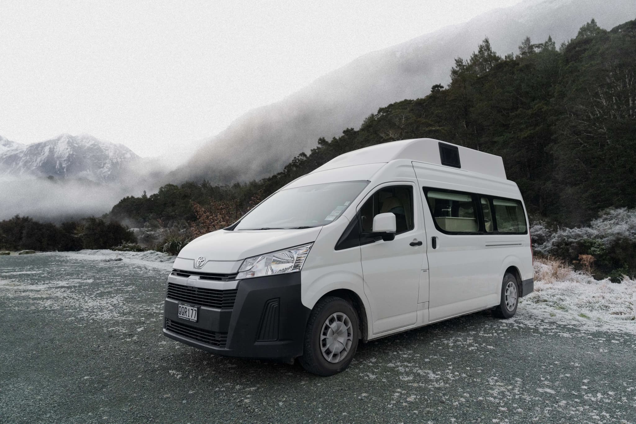 Neuseeland, Kiwi Camper, Kiwi Traveller 2ST, Außenansicht seitlich neu