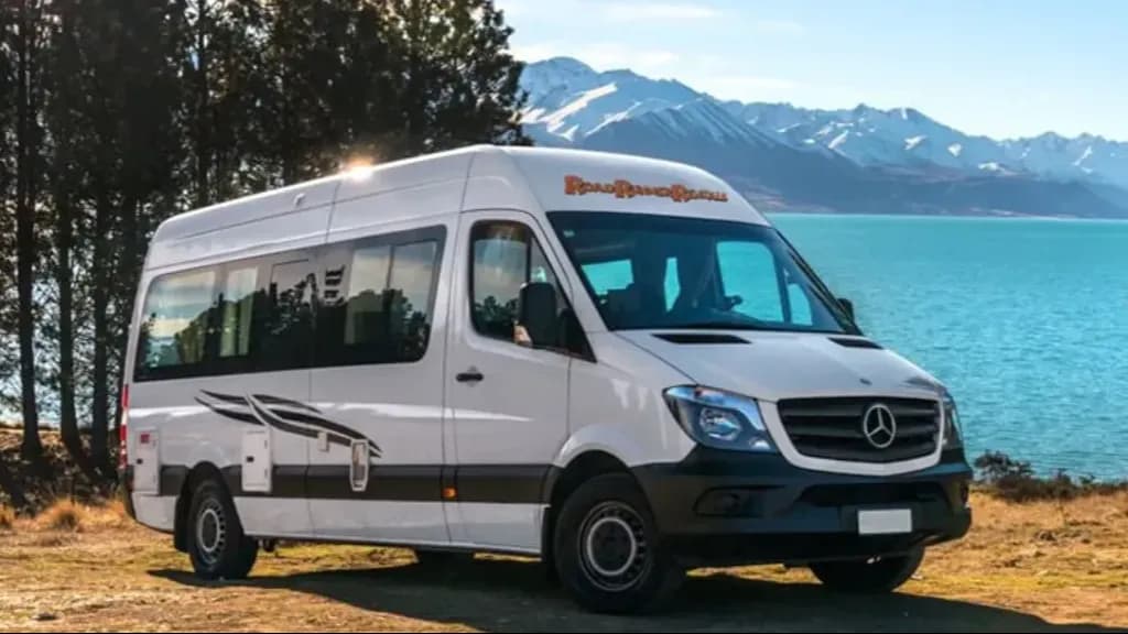 Den Sprinter von RoadRunnerRentals günstig mieten in Neuseeland mit CamperOase