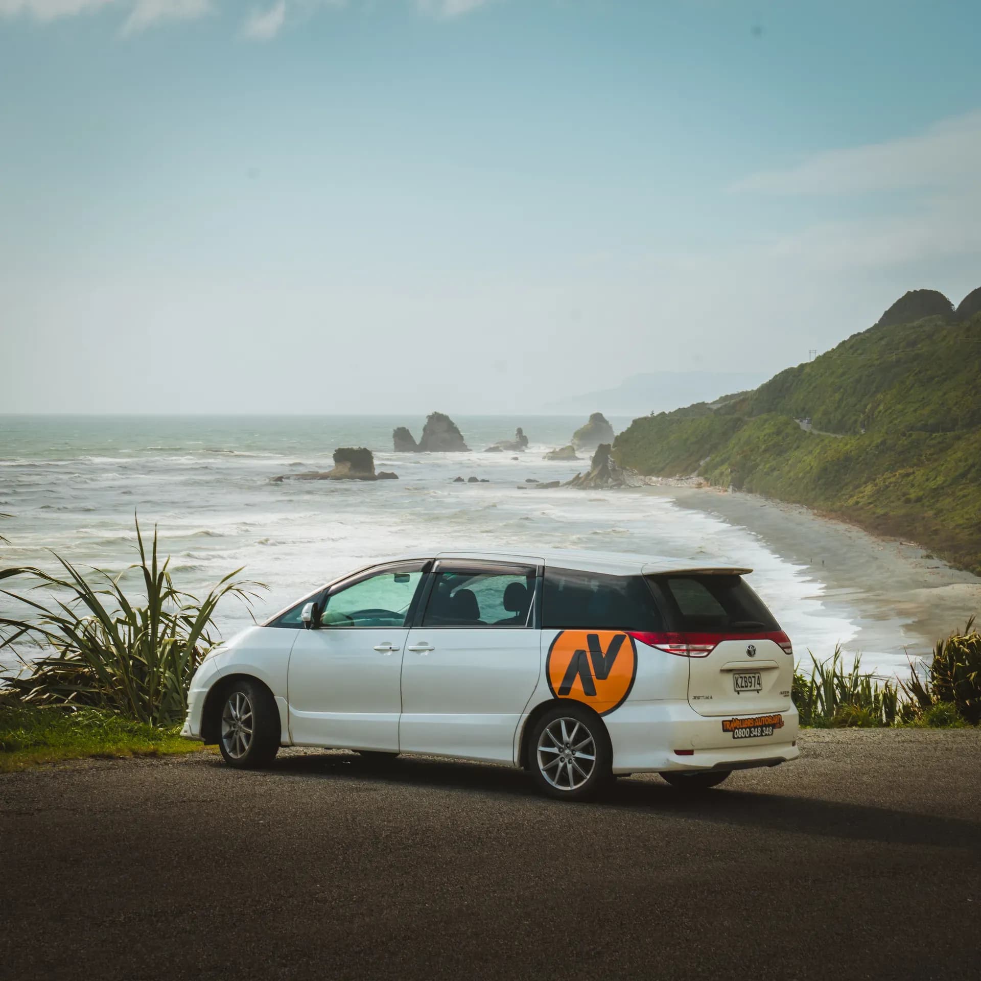 Station Wagon für bis zu 7 Personen von Travellers Autobarn mieten in Neuseeland