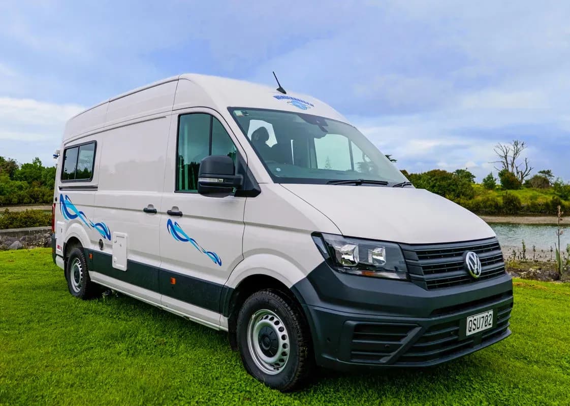 Neuseeland, Wendekreisen, Koru Star 2 Freedom VW, front