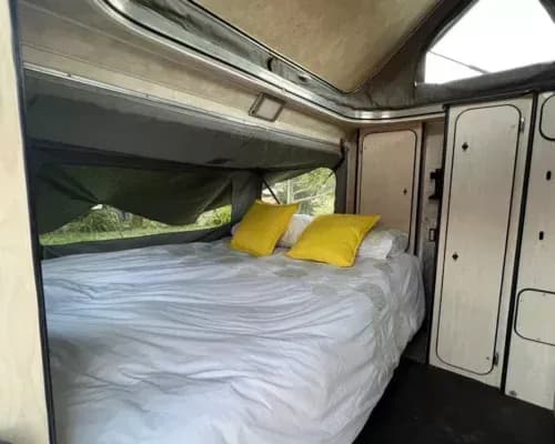Südafrika, Berg 4x4 Rentals, Budget Camper, Bett