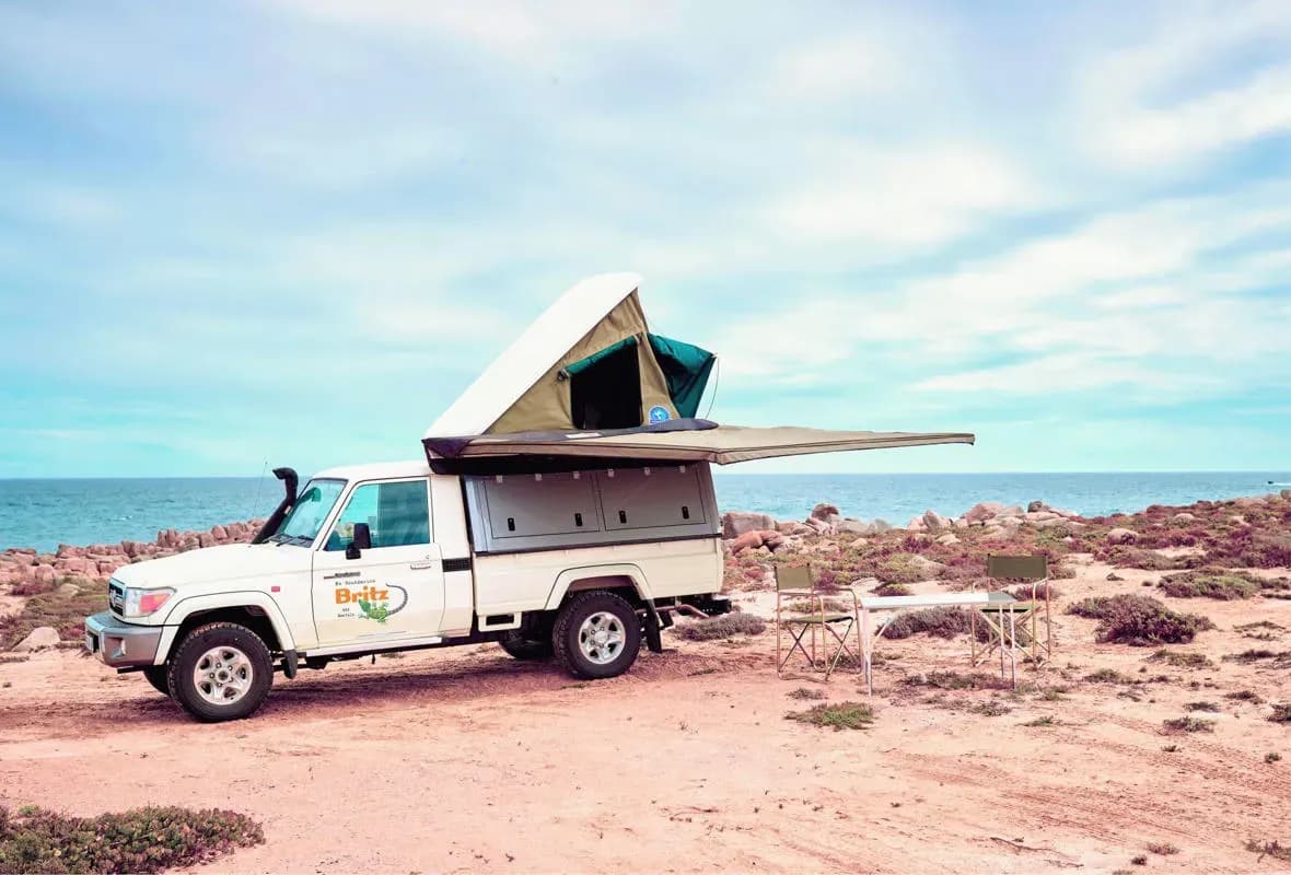 Den Toyota Ladcruiser Single Cab 4x4 SLE von Britz Africa in Südafrika für 2 Personen günstig über die CamperOase mieten.