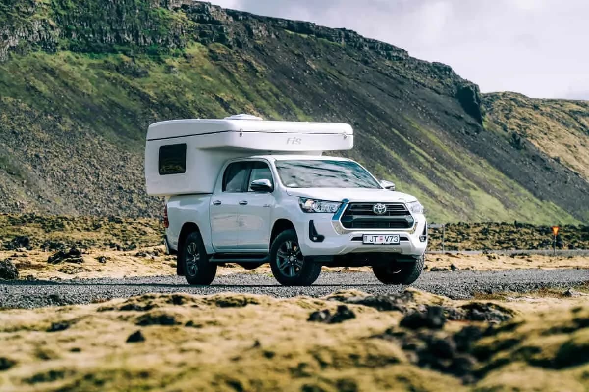 Toyota Hilux 4×4 Camper