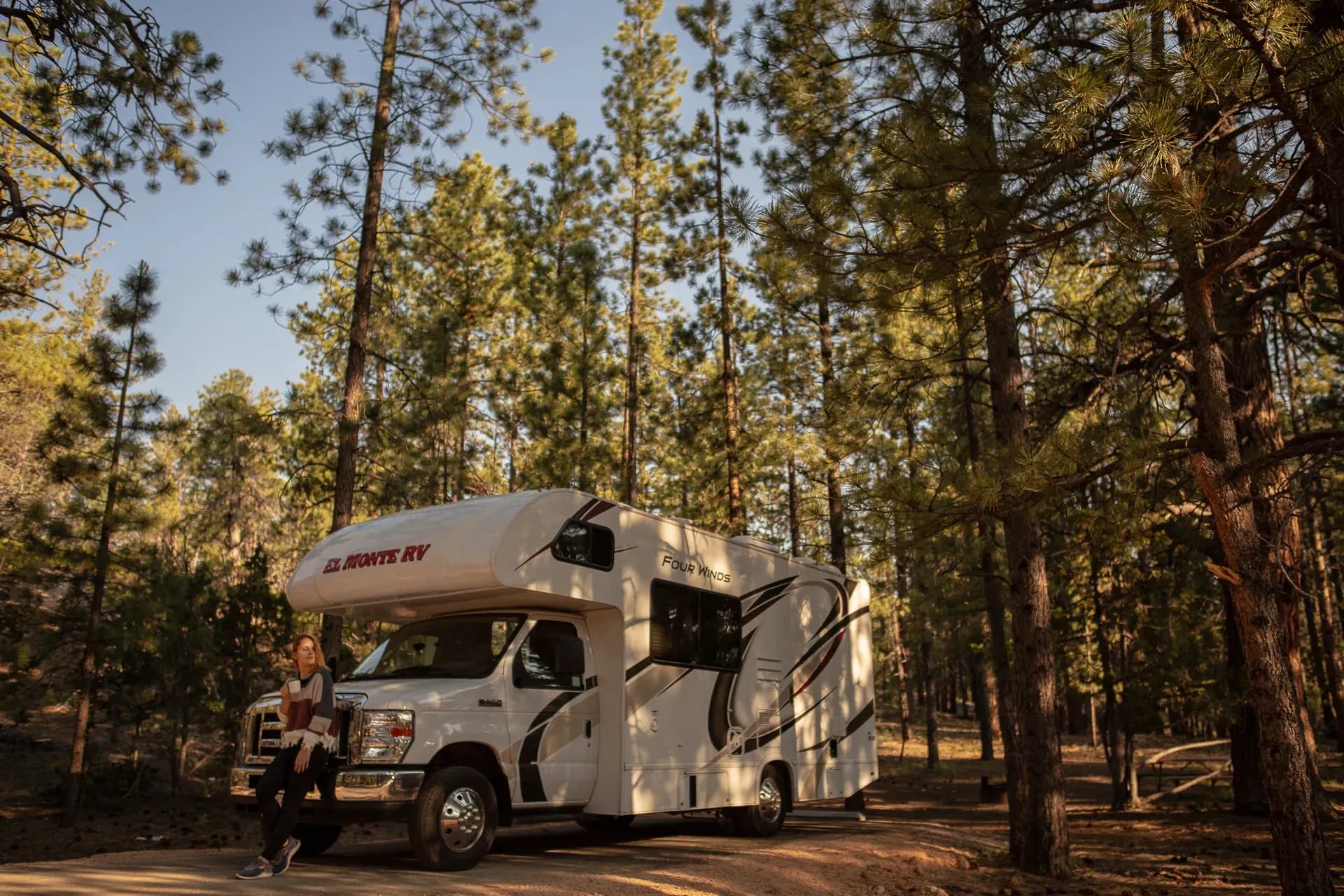 Class C Medium C Wohnmobil von El Monte RV USA