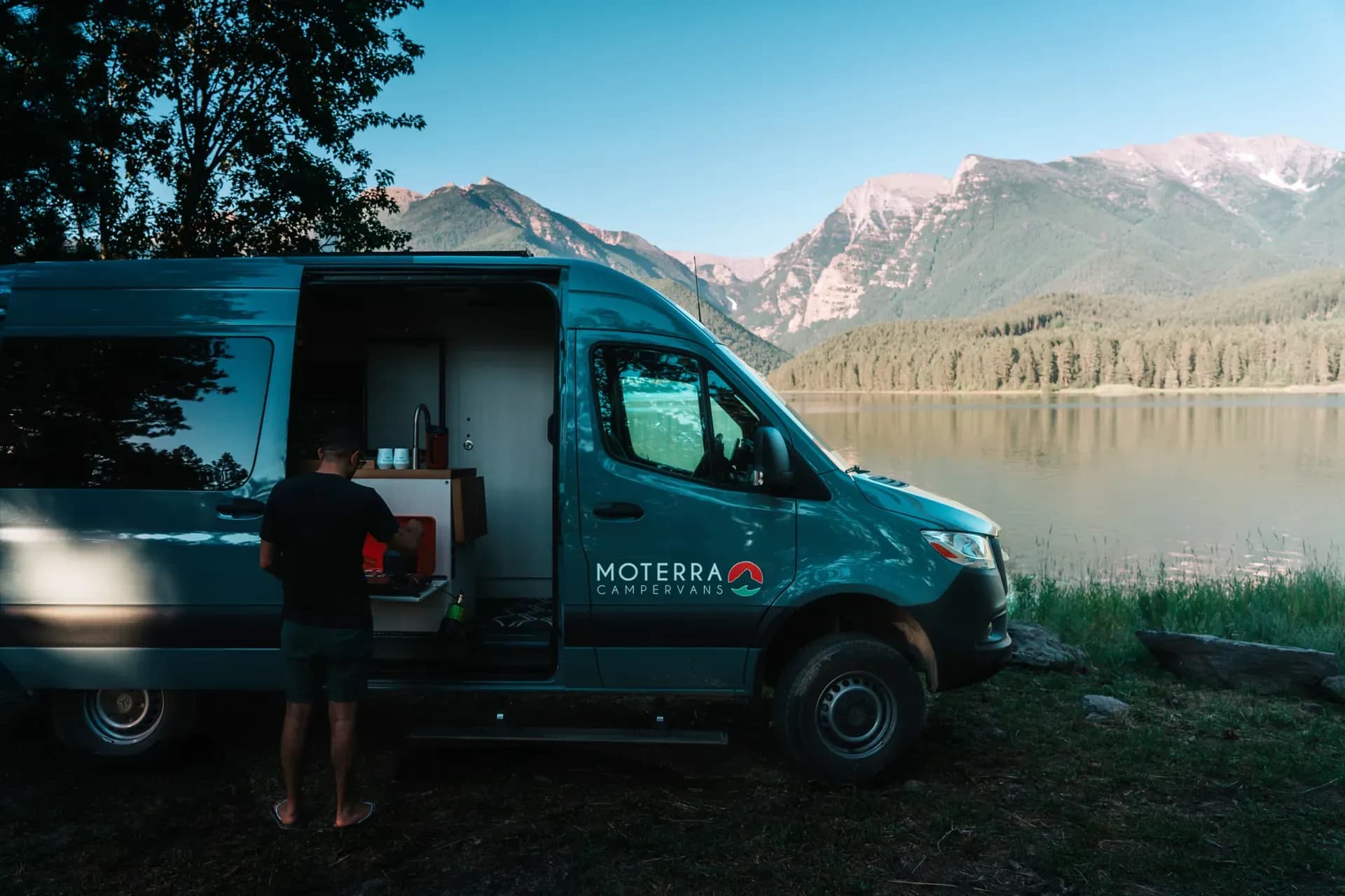 usa, moterra campervans, high roof, scene mountains