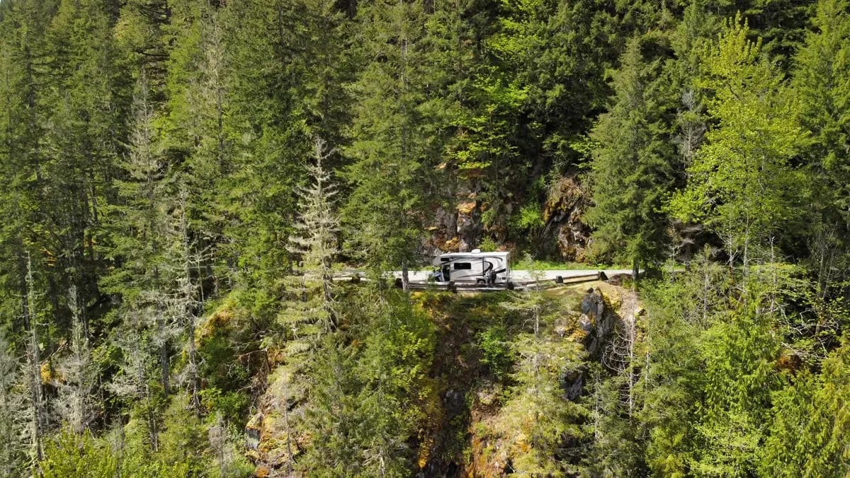 Road Bear RV USA, Class C 26-28 P, Szenisch Abschluss, Familienwohnmobil USA, Wohnmobile günstig mieten