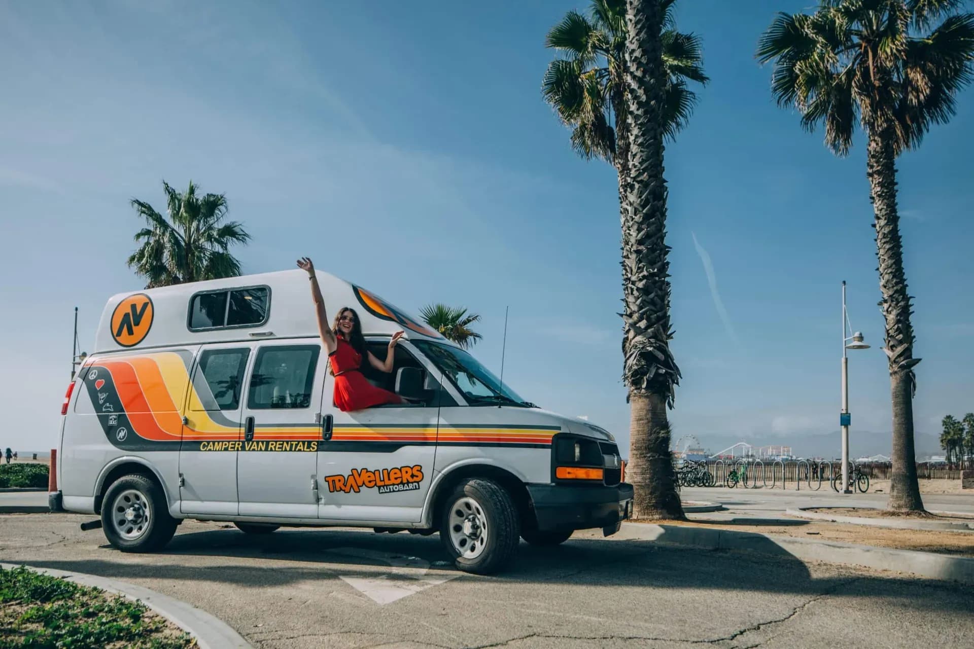 USA, TAB, Hitop Campervan, Camper unter Palmen