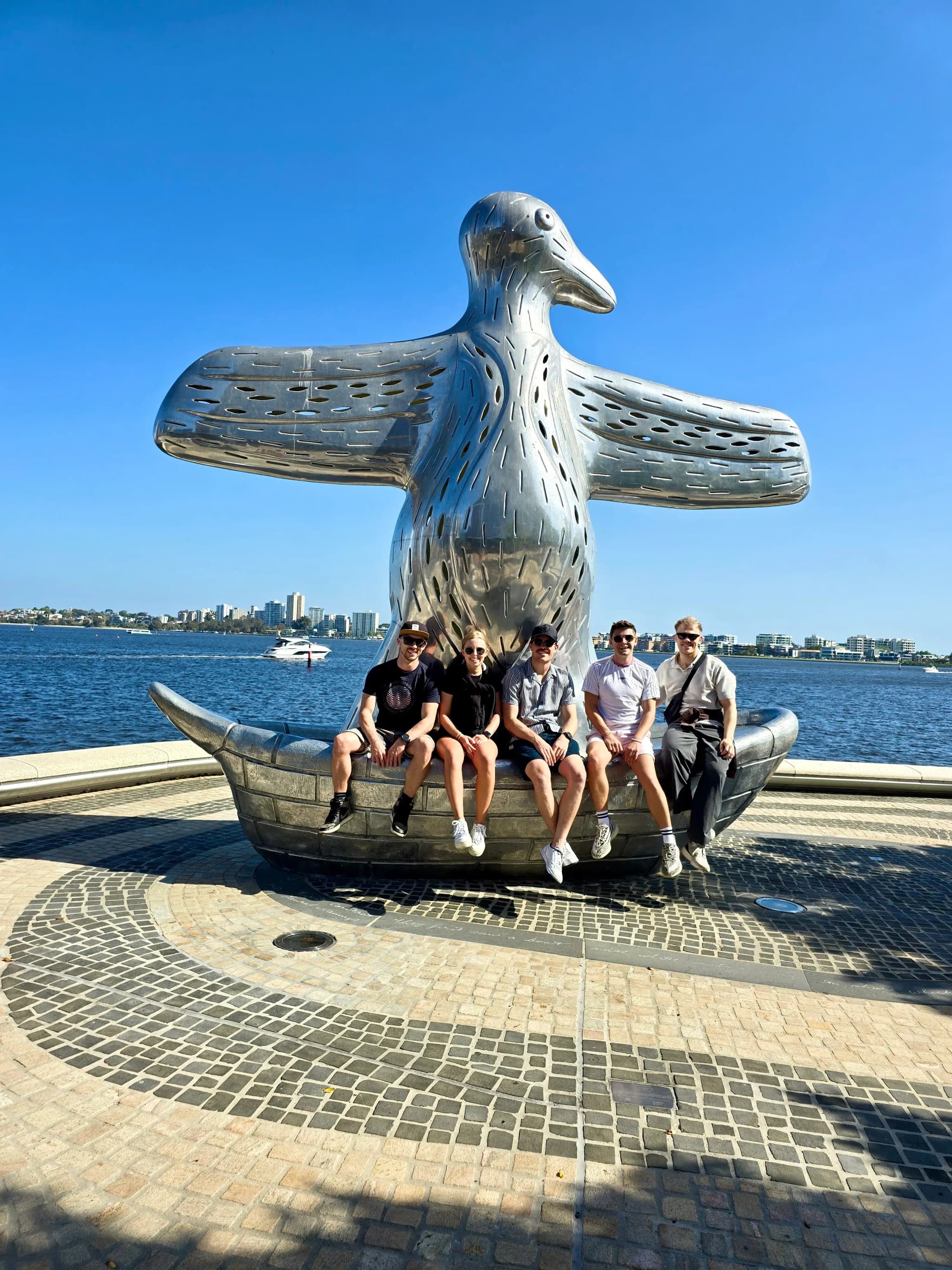Team CamperOase am Hafen in Perth