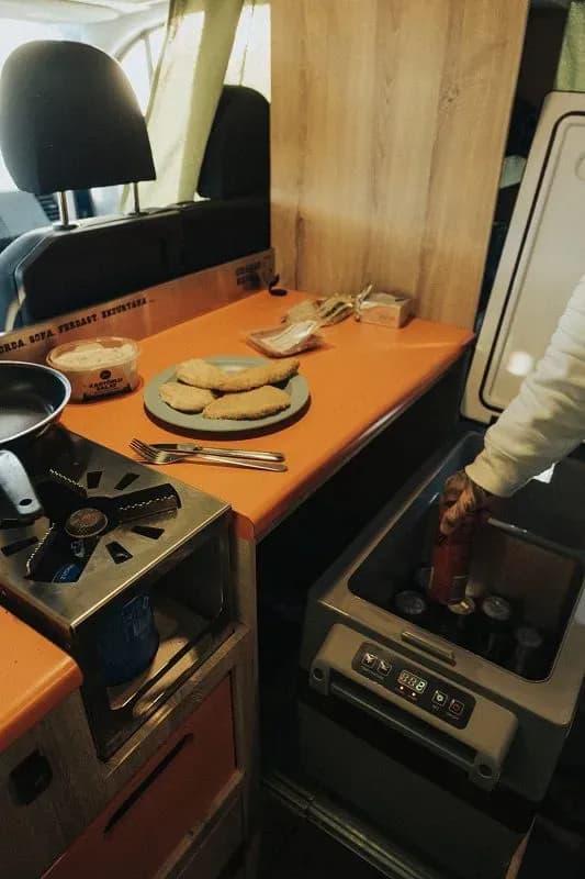 Happy 4x4 XL, Happy Campers, Island, Kochen
