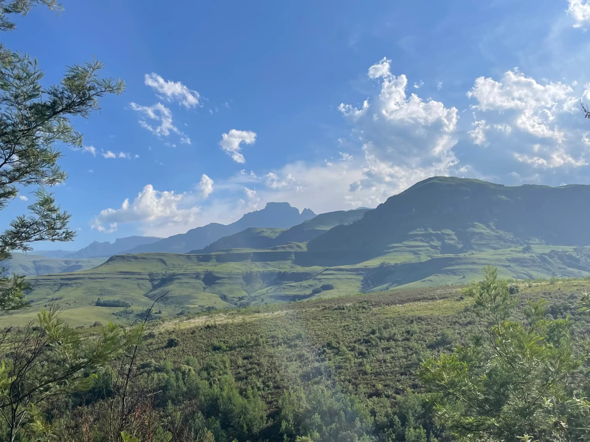 Bergkulisse auf einer Wanderung in den Drakensbergen
