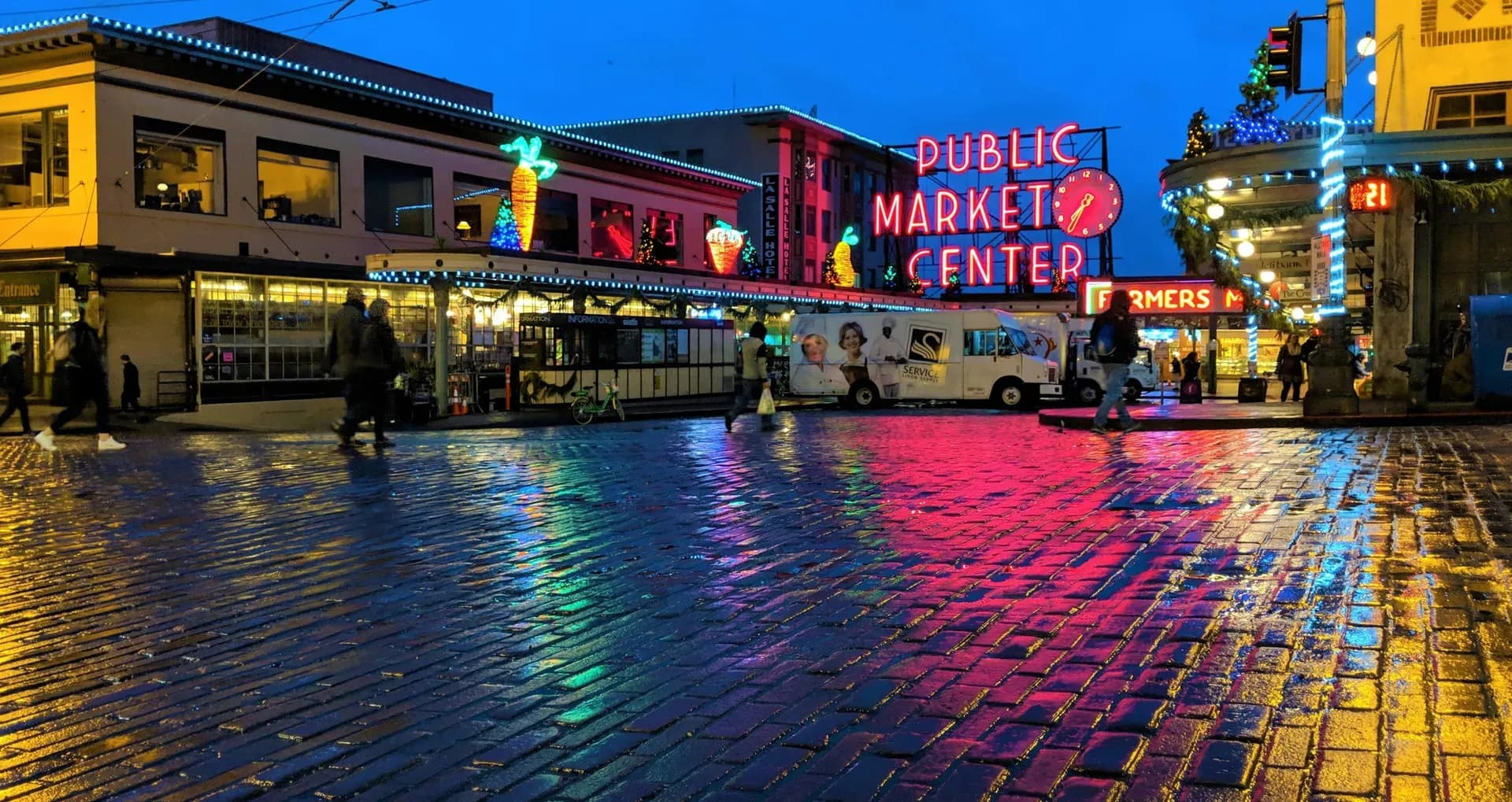 Der bekannte Pike Place Market ist täglich geöffnet.